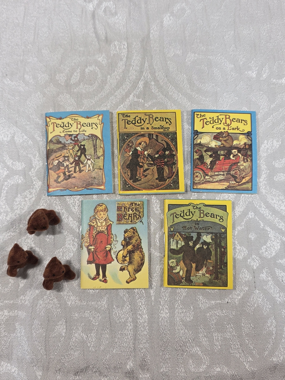 Vintage 1979 Set of Five Mini Teddy Bear Story Books & Set of Three Teddy Bears